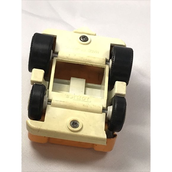 Toy Push Along Vehicle Tonka Small Metal Yellow Jeep with Rubber Tires Vintage - Picture 6 of 10